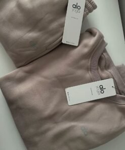 alo yoga clothes